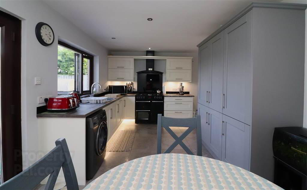 14 Edenview Road 5 of 18
