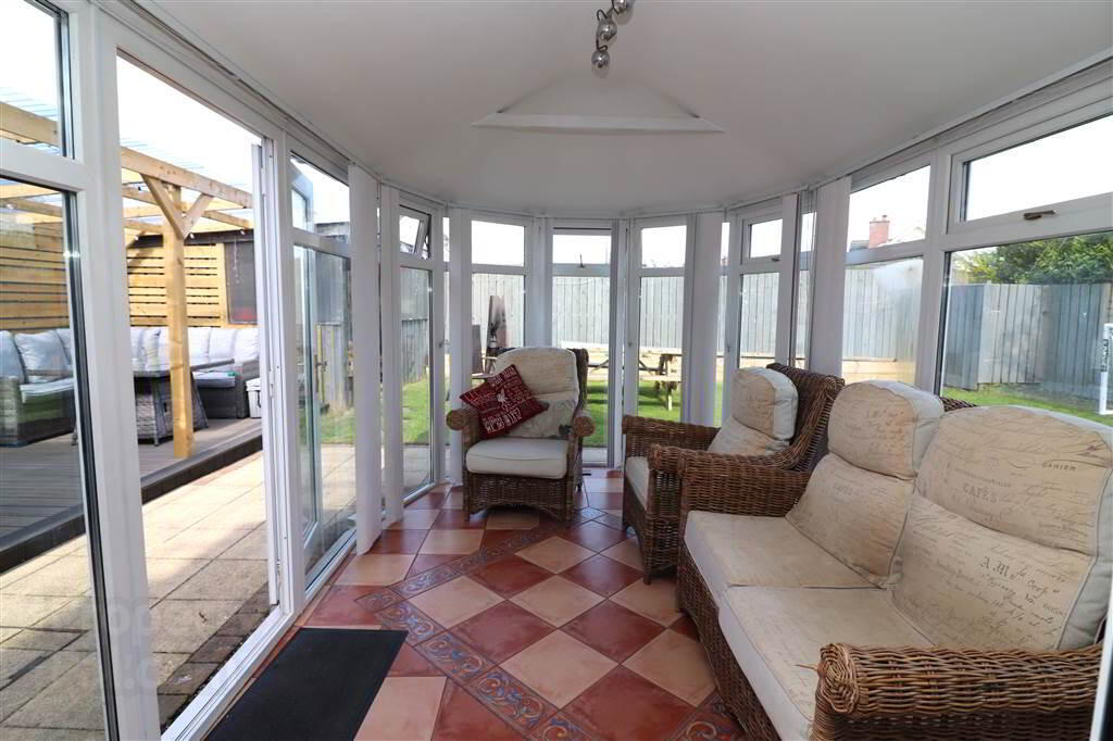 14 Edenview Road 8 of 18