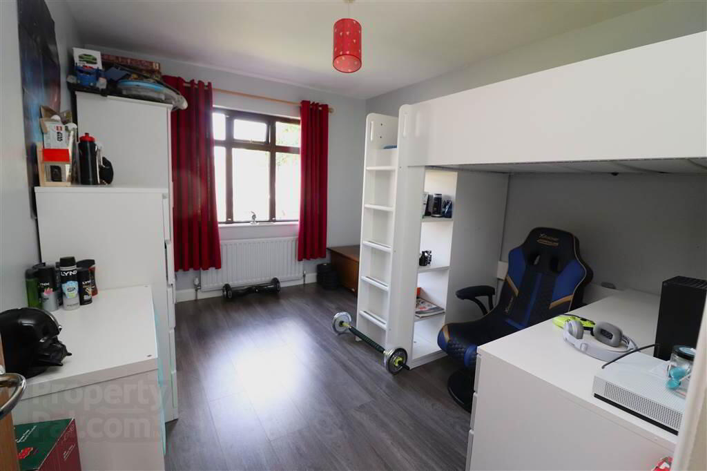 14 Edenview Road 11 of 18