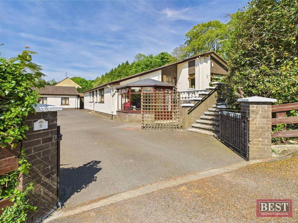 1 Greendale Crescent 1 of 38