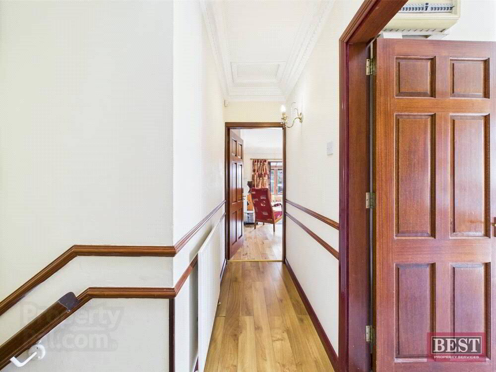 1 Greendale Crescent 24 of 38