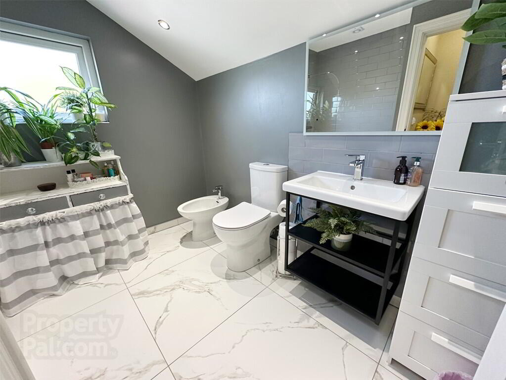 1 Upper Kiln Street 15 of 18