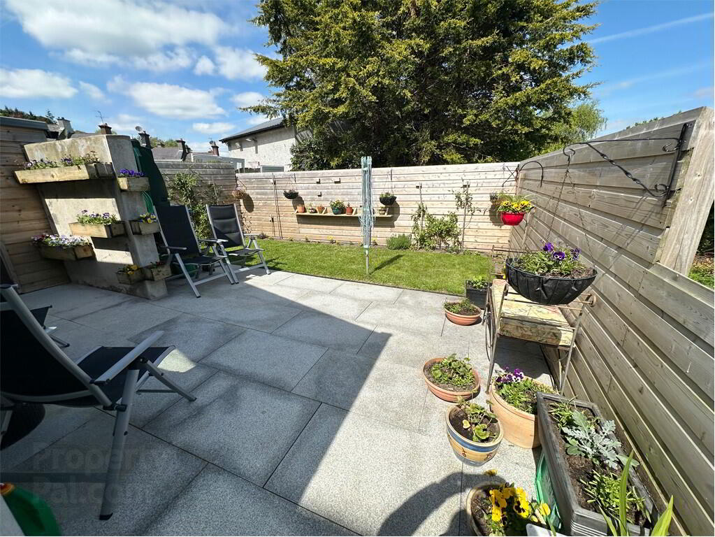 1 Upper Kiln Street 17 of 18