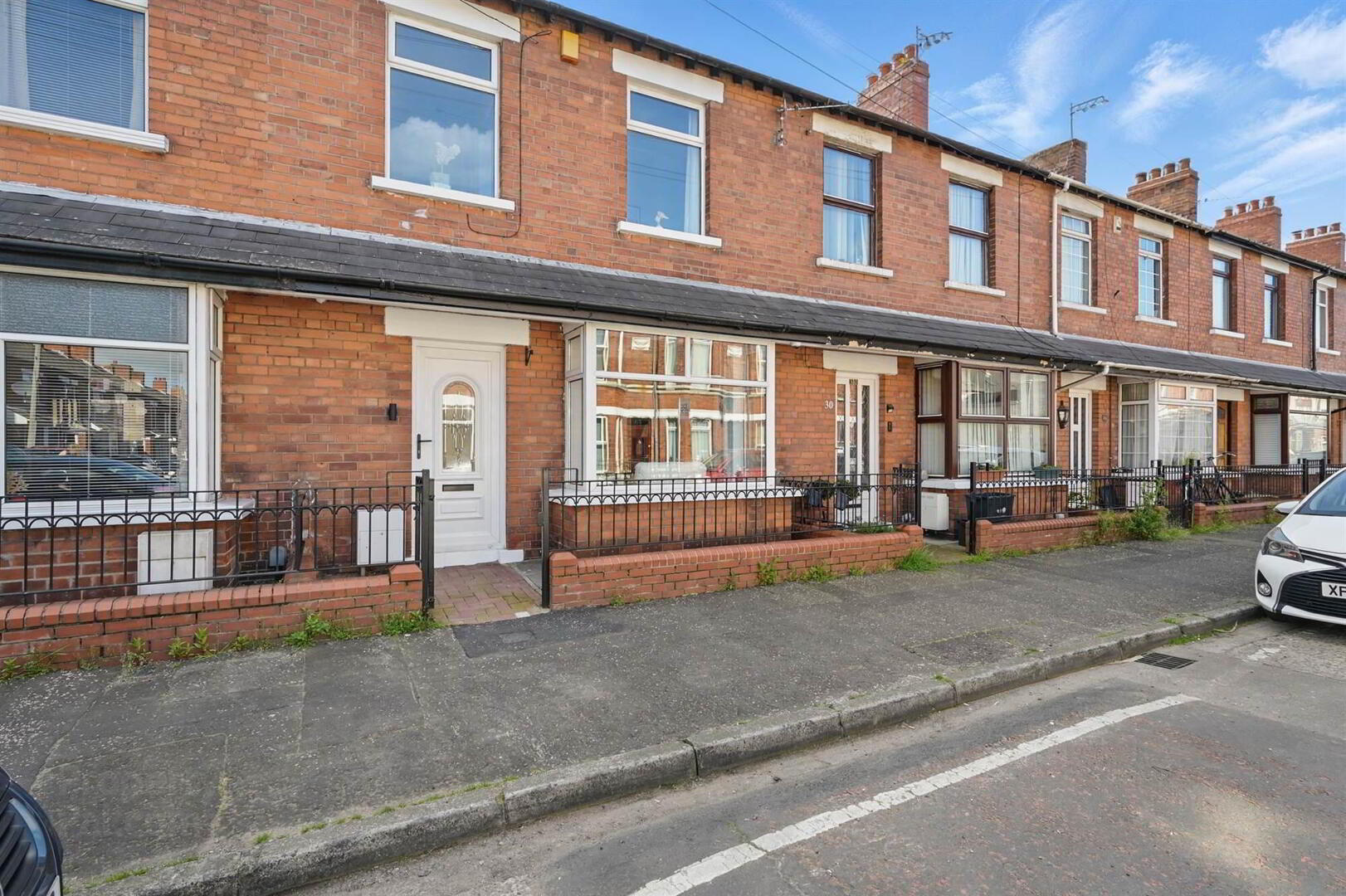 28 Woodcot Avenue 1 of 11