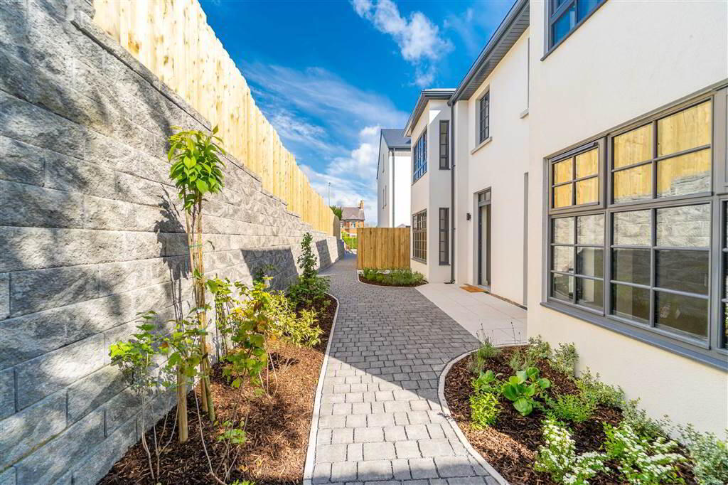 70 Groomsport Road 3 of 21