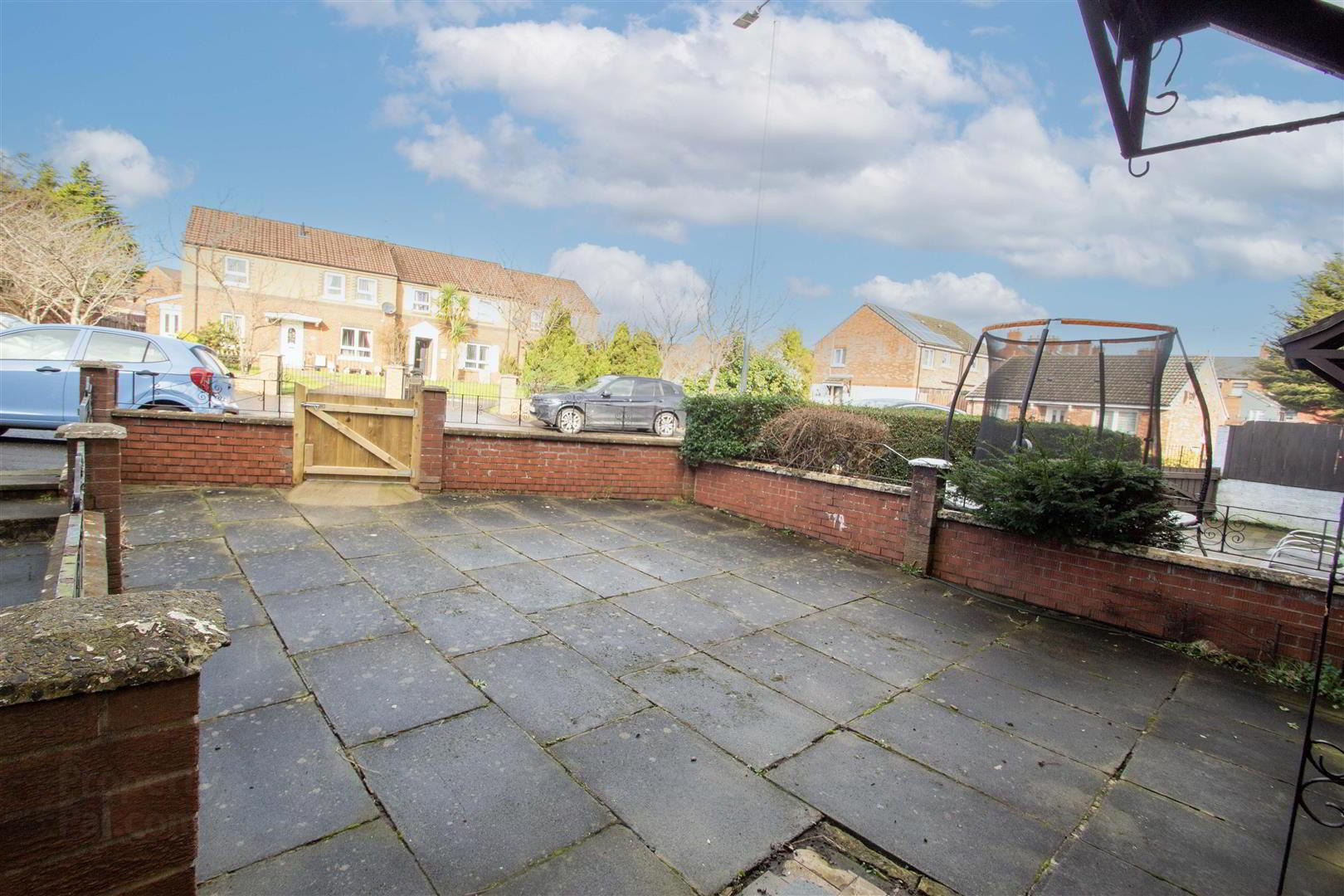 property description image