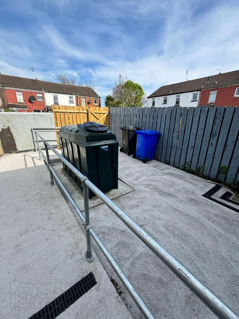 property description image