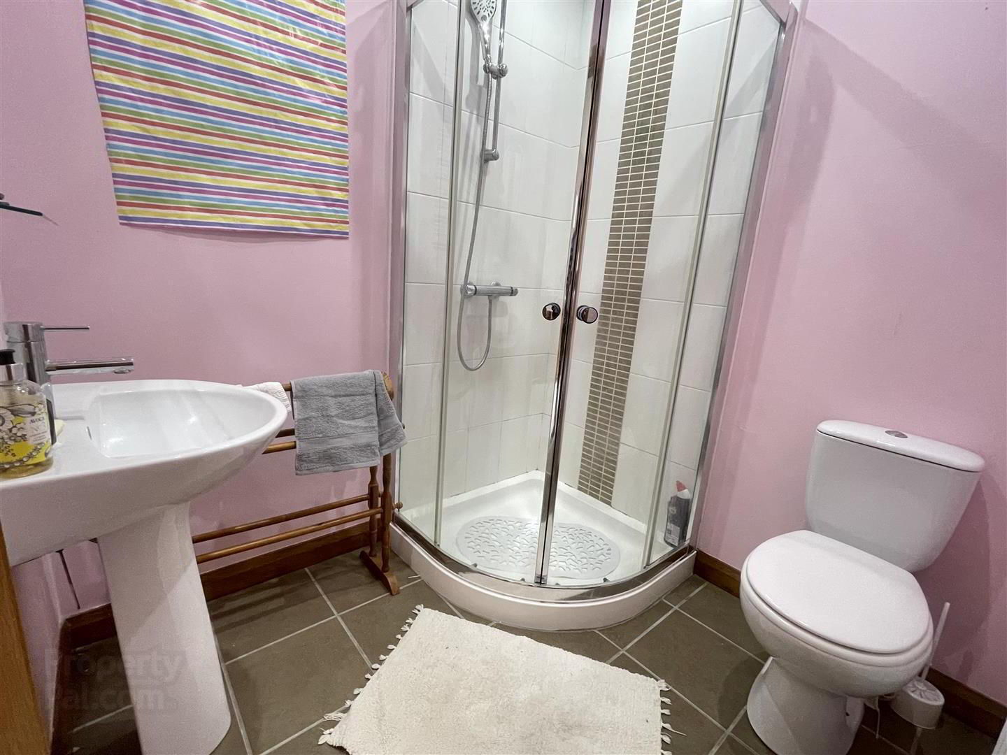 Apt 9, 230 Malone Road 6 of 10