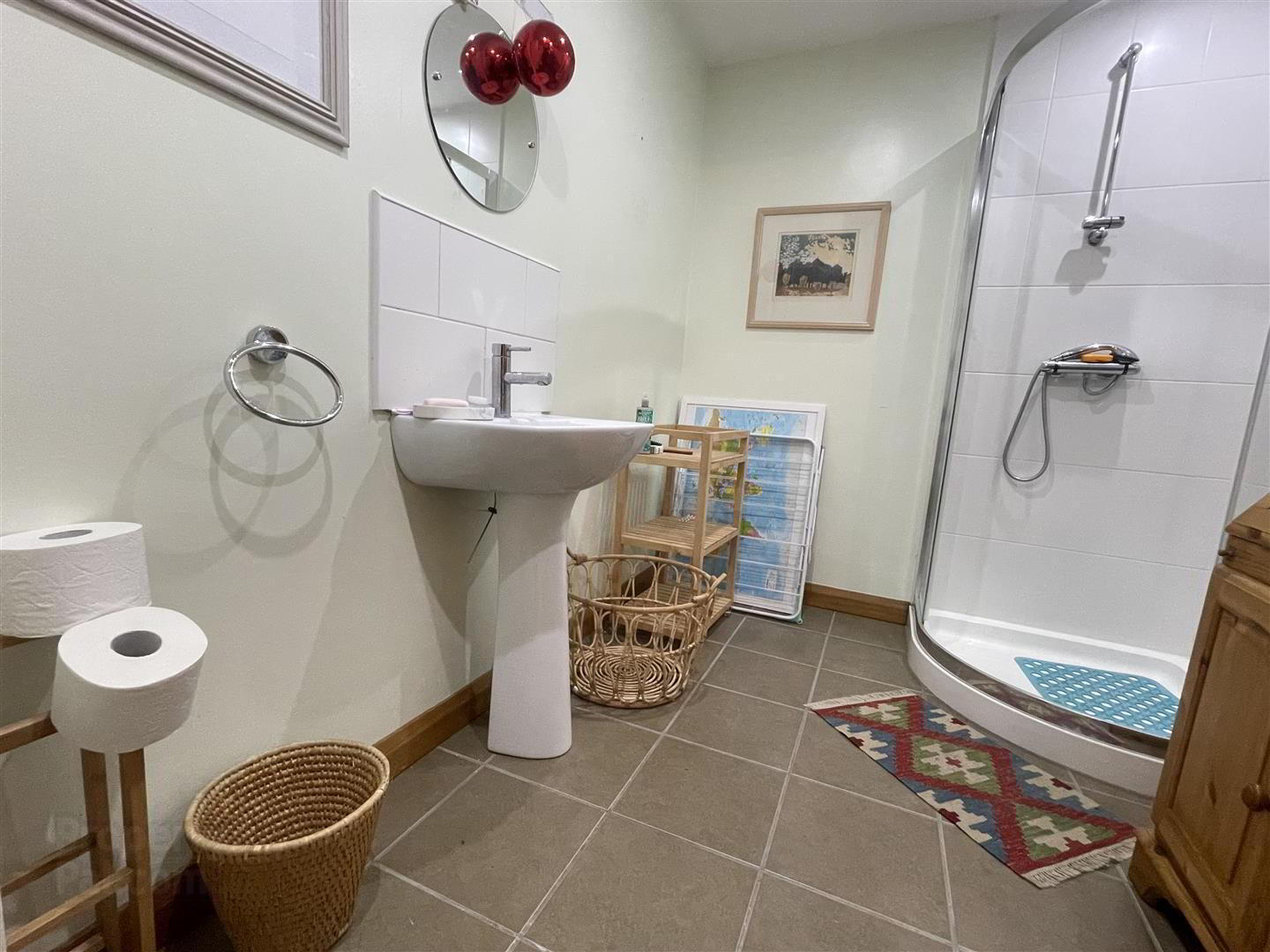 Apt 9, 230 Malone Road 10 of 10
