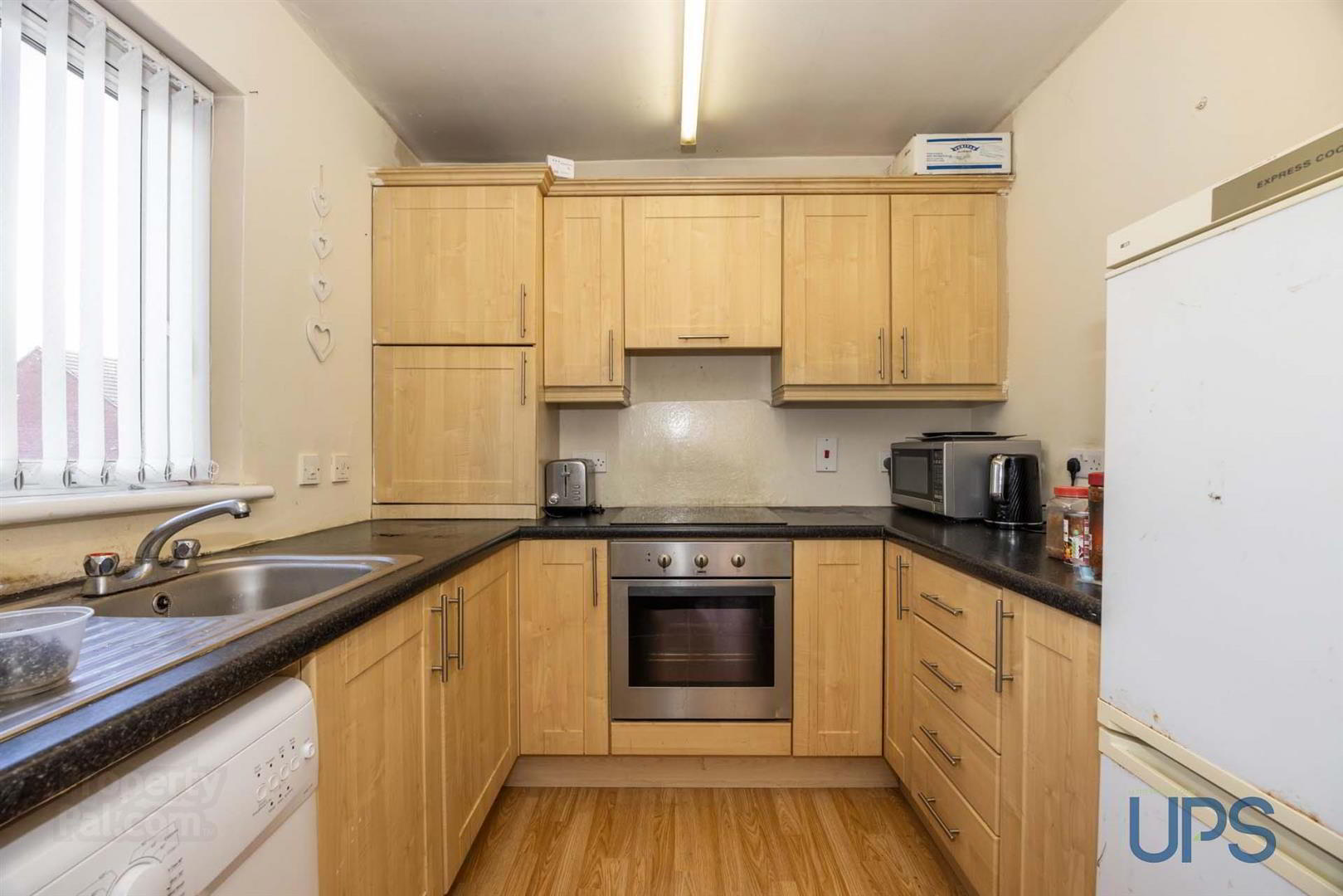 Apt 21a, Oranmore Street 10 of 16