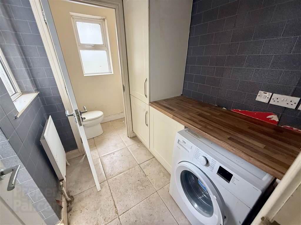 31 Lichfield Avenue 4 of 11