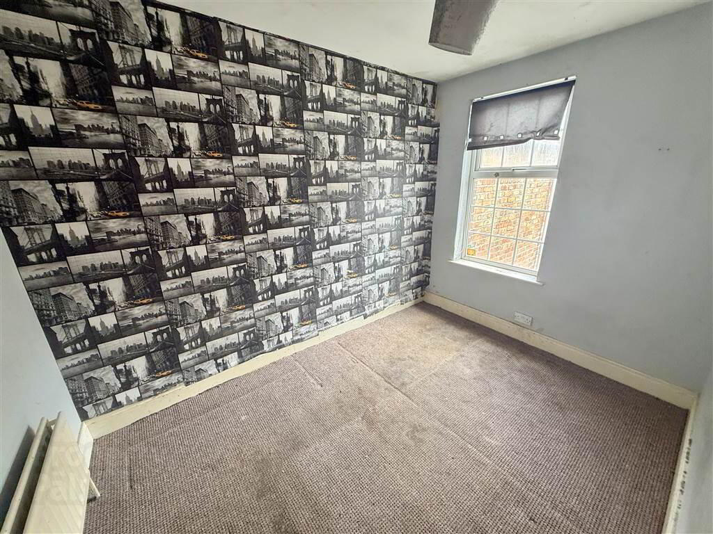 31 Lichfield Avenue 7 of 11