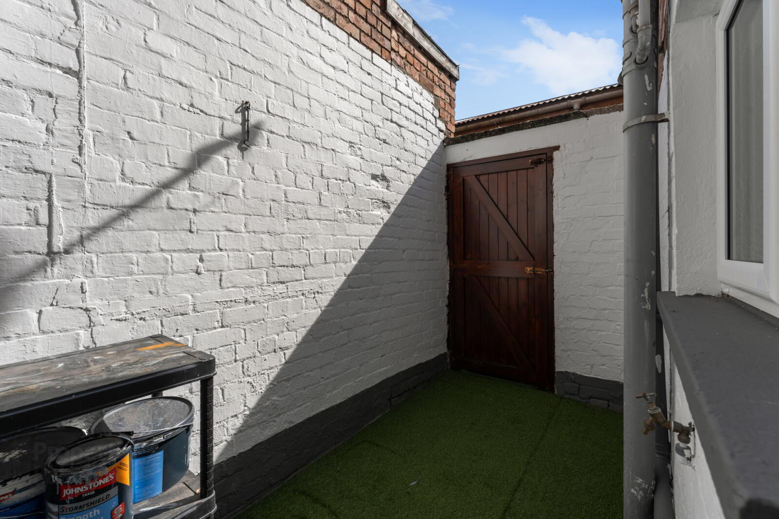 77 Downshire Road 16 of 17