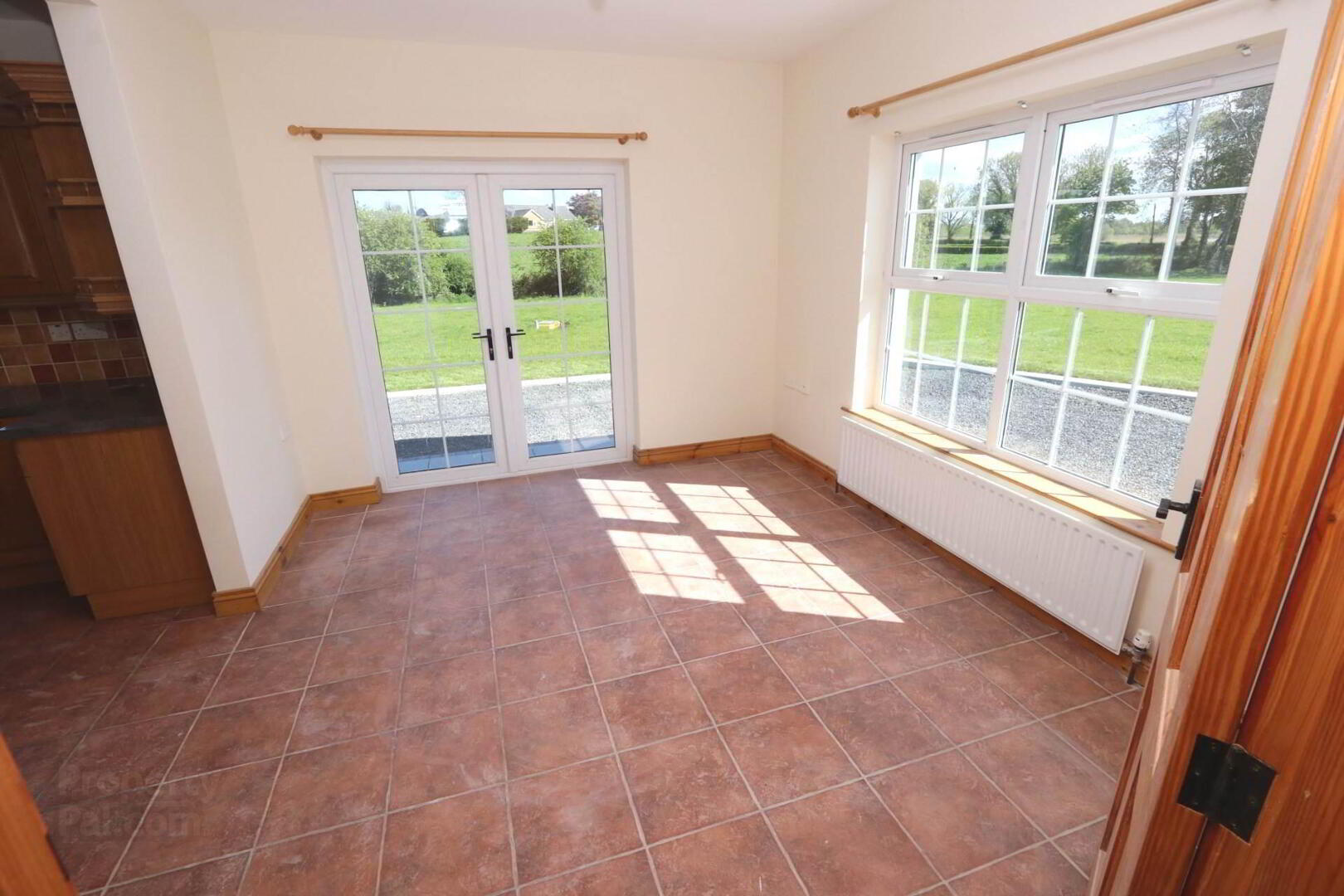 85 Inishmore Road 7 of 40