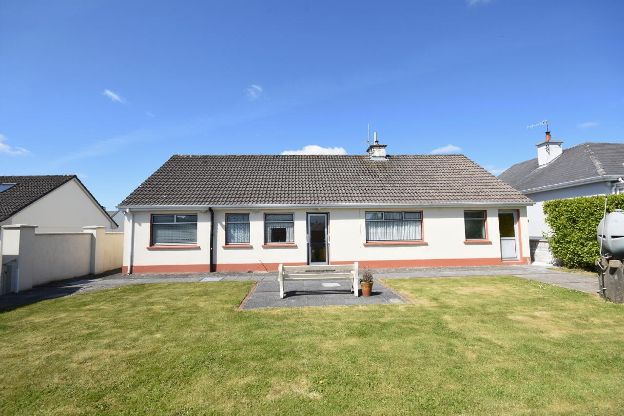10 Luachra Road 4 of 29
