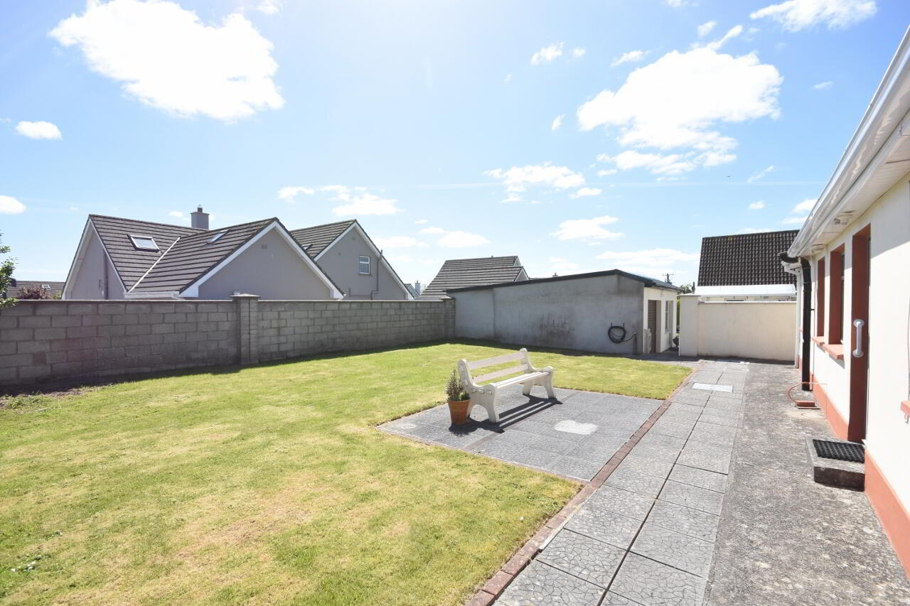 10 Luachra Road 6 of 29