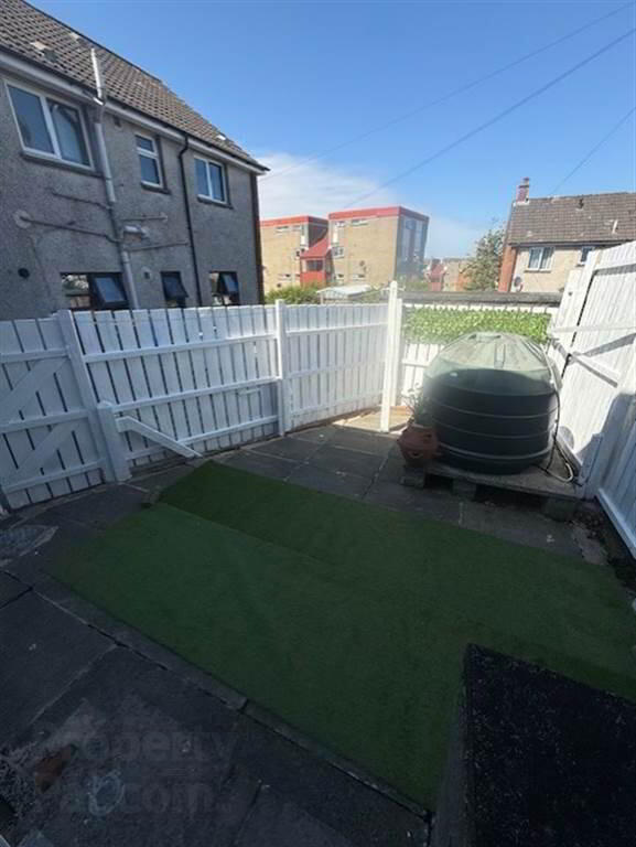 27a Kilwarlin Crescent 8 of 8