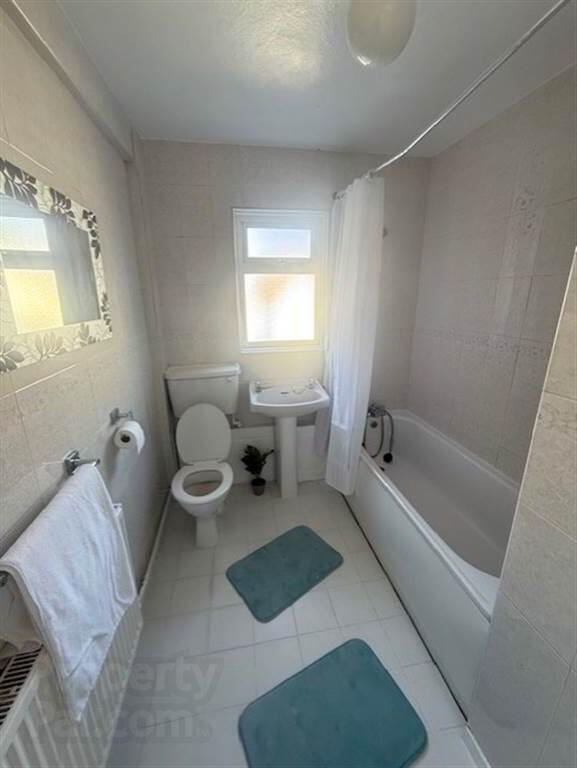 27a Kilwarlin Crescent 7 of 8