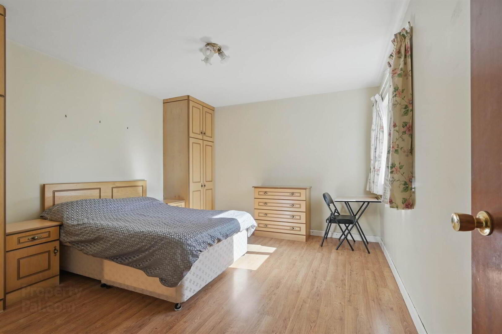 Apt 1, 64 Osborne Park 12 of 16