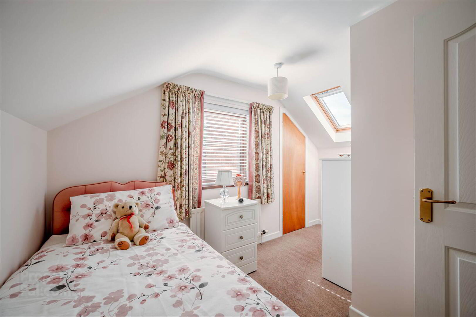 8 Beechgrove Rise 23 of 30