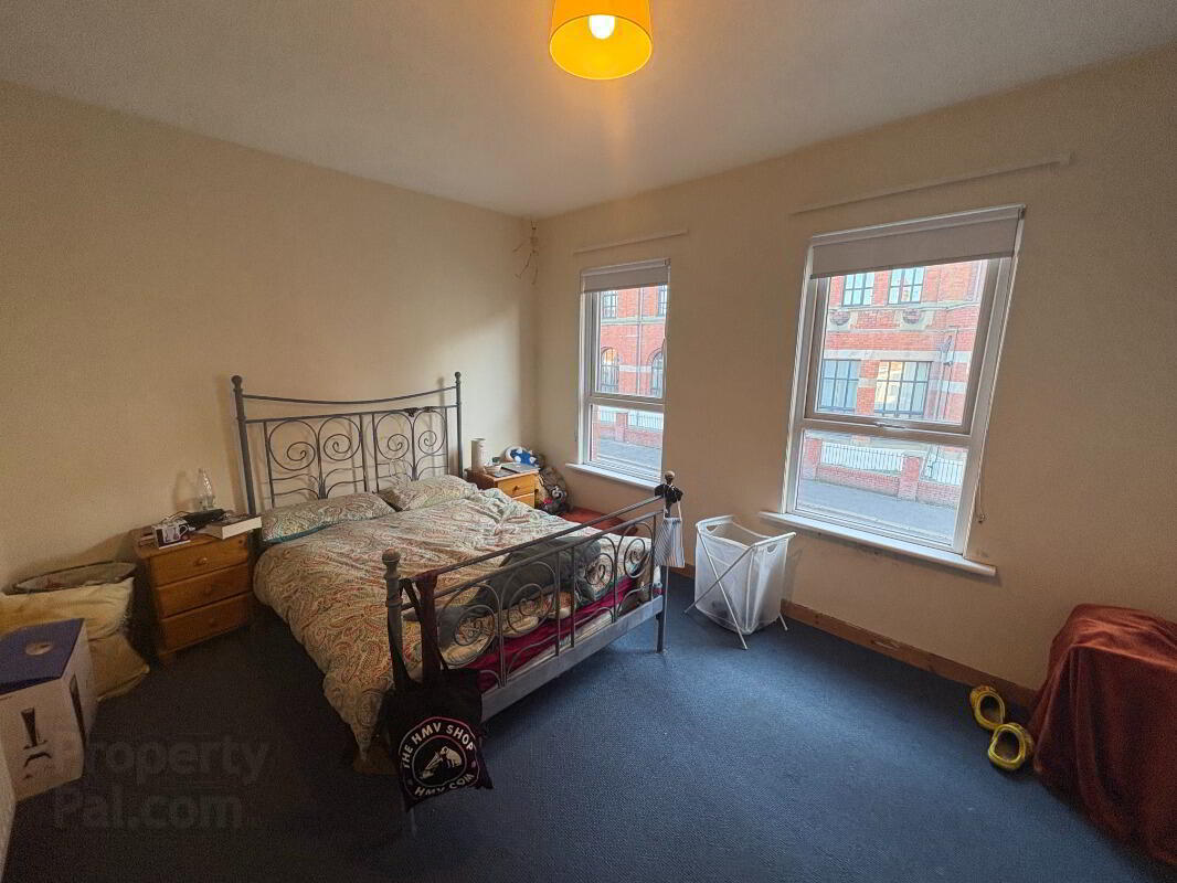 98 Ravenhill Avenue 6 of 9