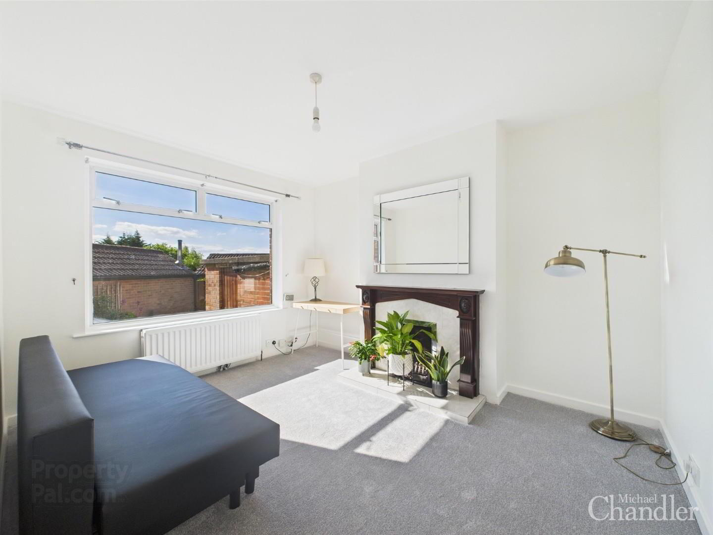 16 Glendale Avenue South 5 of 19