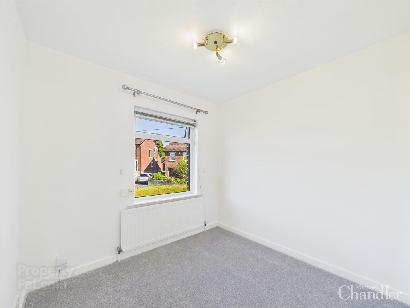 16 Glendale Avenue South 11 of 19