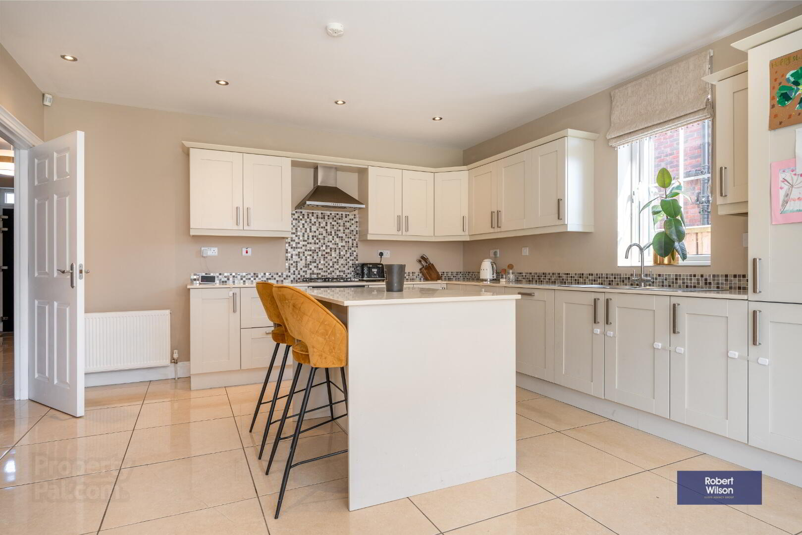3 Magherahinch Gardens 6 of 20