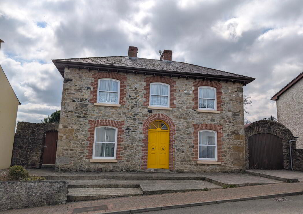 property description image