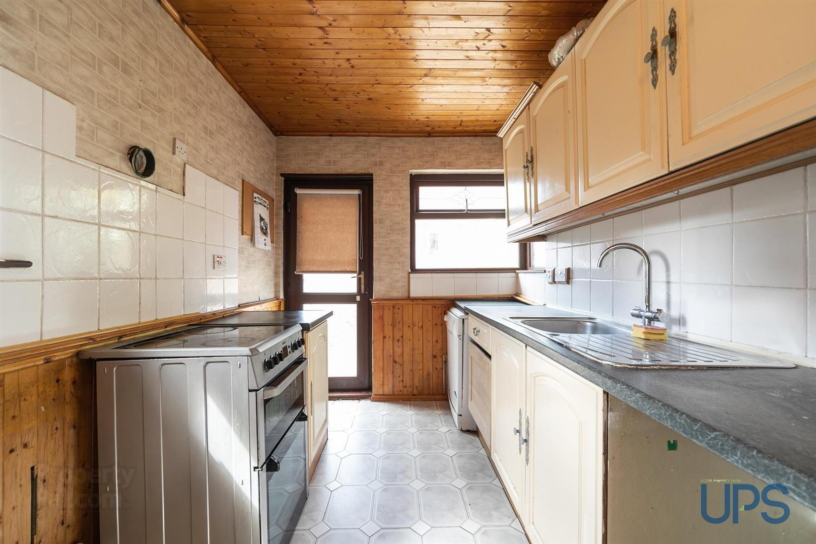21 Stockmans Crescent 9 of 28