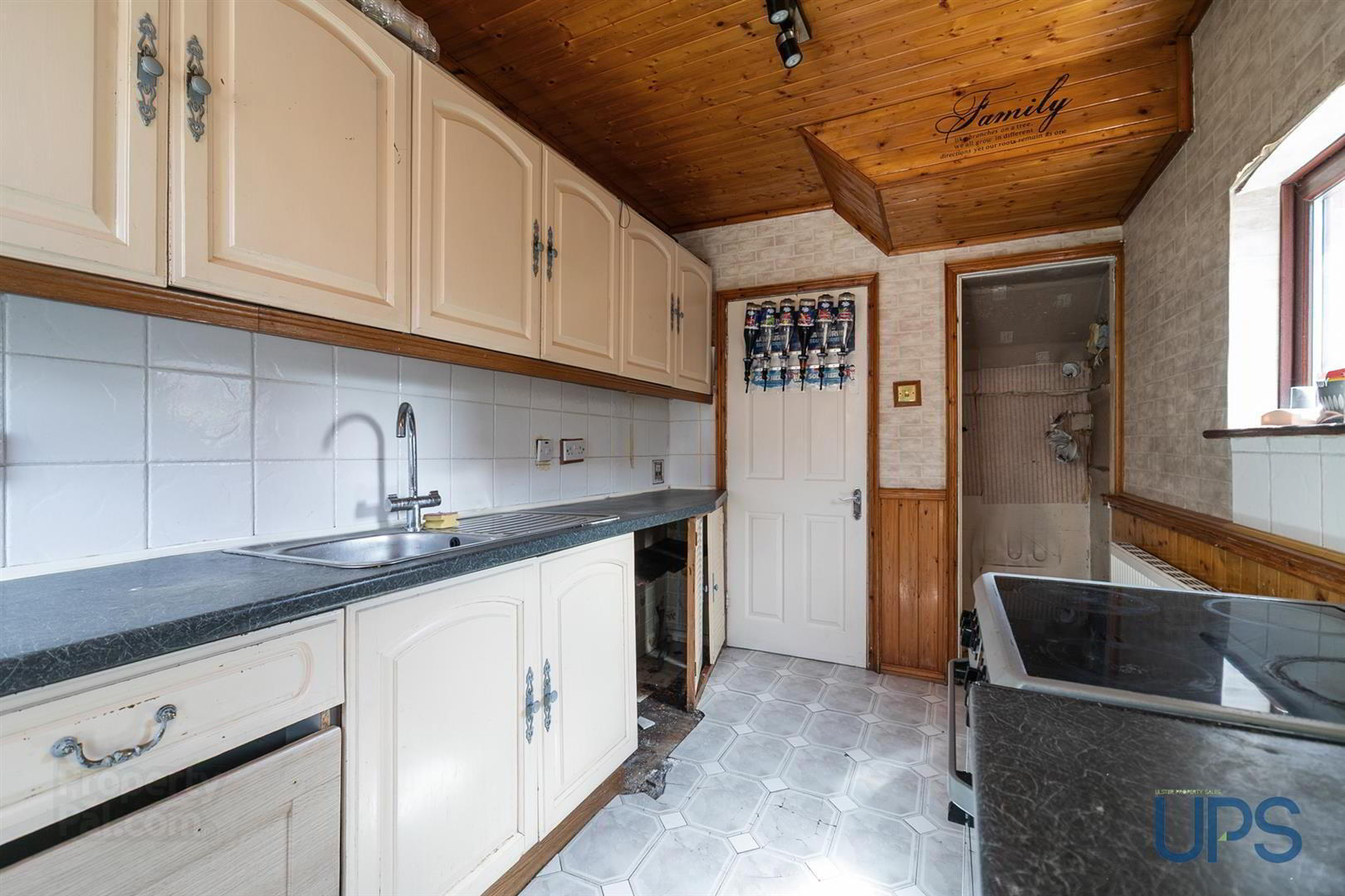 21 Stockmans Crescent 10 of 28