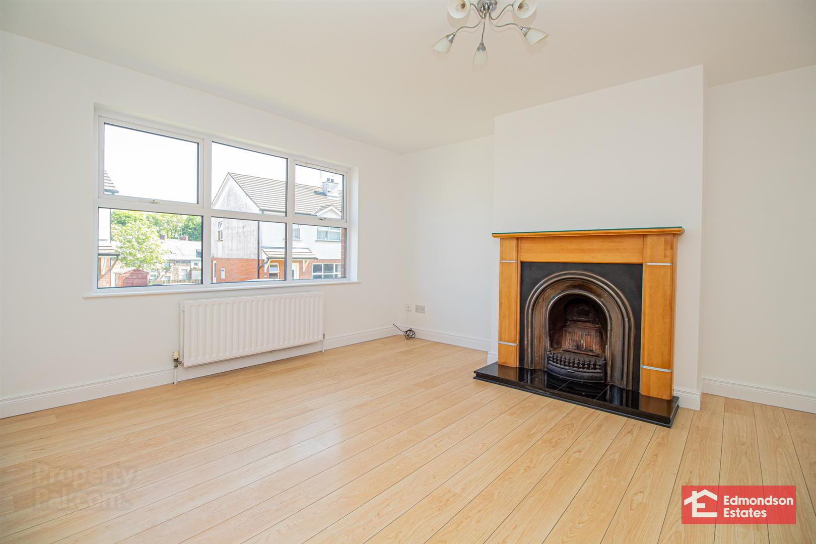 21 Dicksons Hill 4 of 22