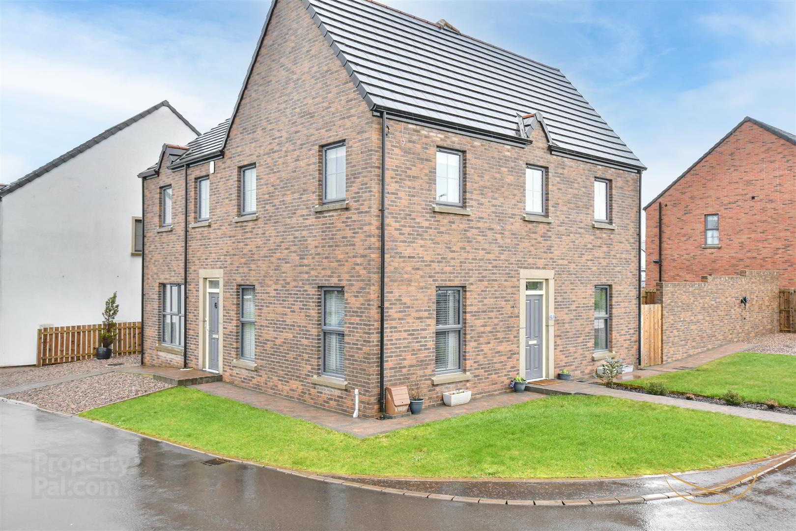 8 Hansons Hall Lane 1 of 39