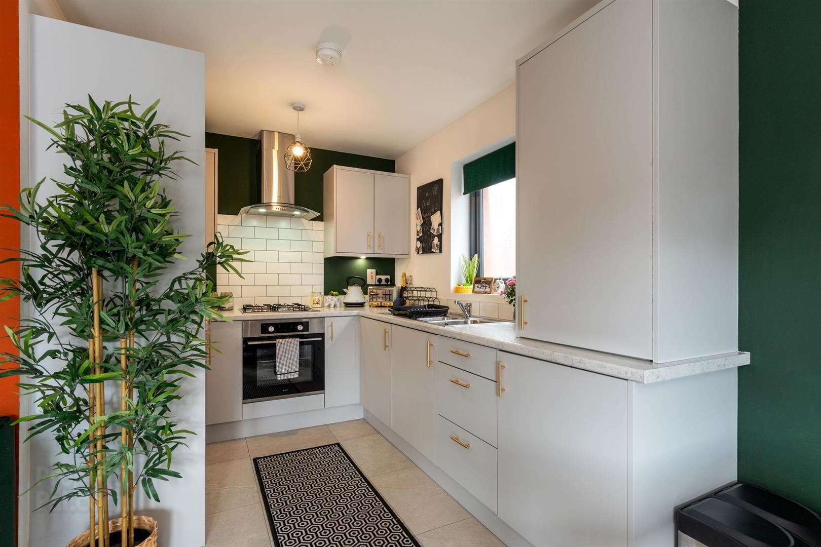 Apt, 30 Faulkner Road 13 of 19