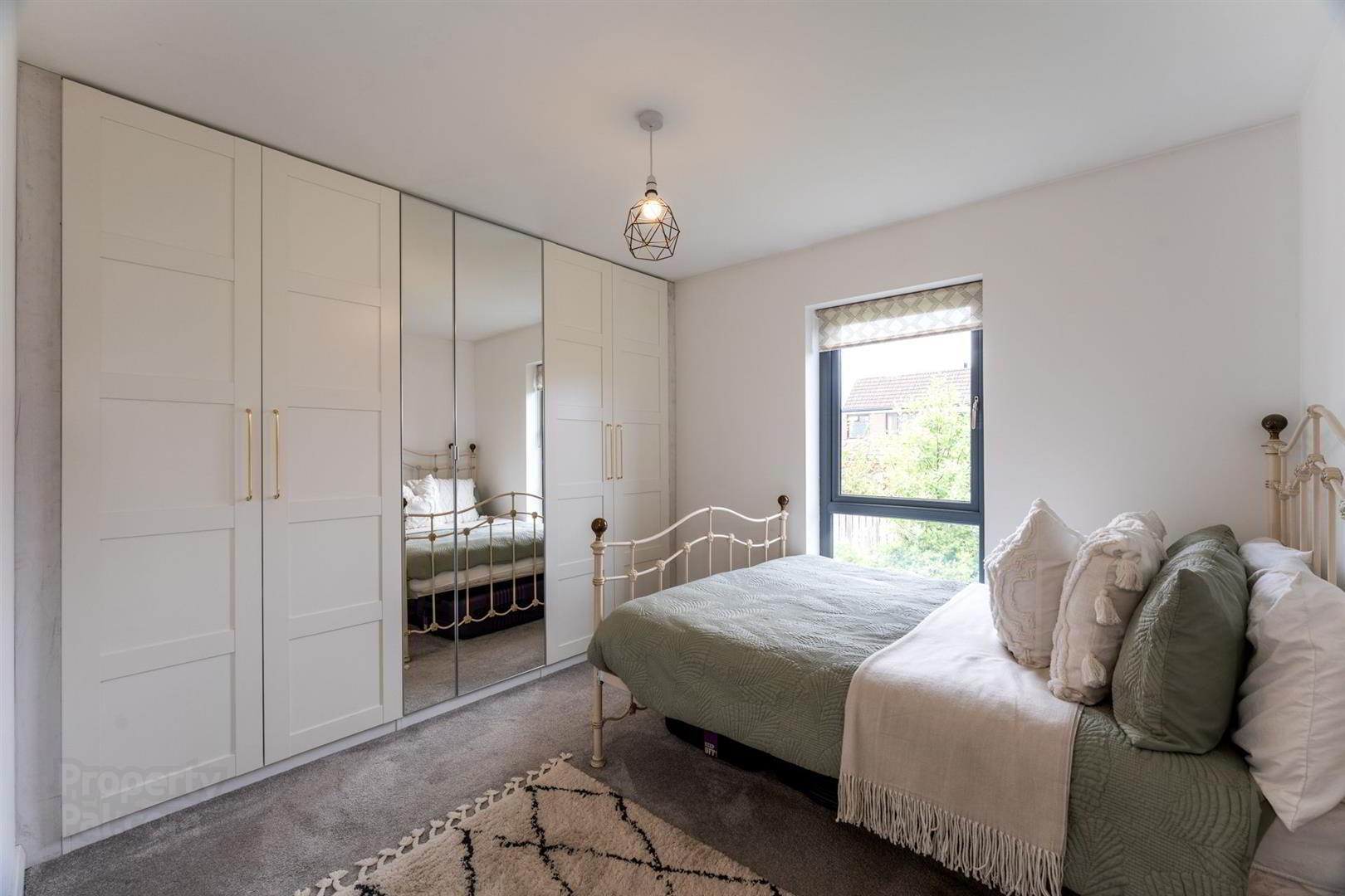 Apt, 30 Faulkner Road 17 of 19