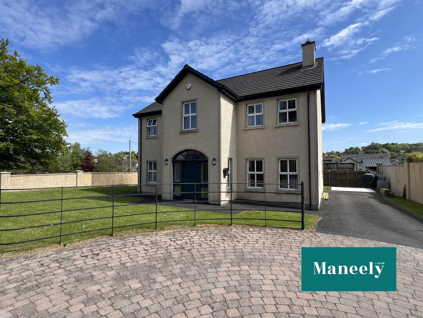 9 Wellbrook Manor 1 of 24