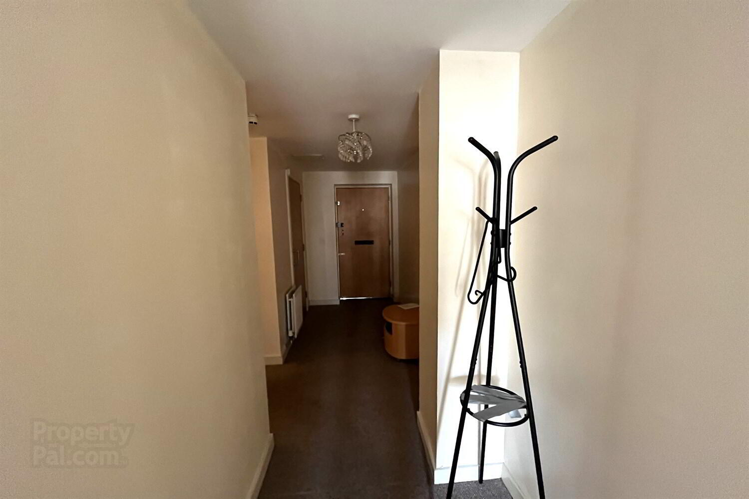 Apt 3, Shaftesbury Court 4 of 13