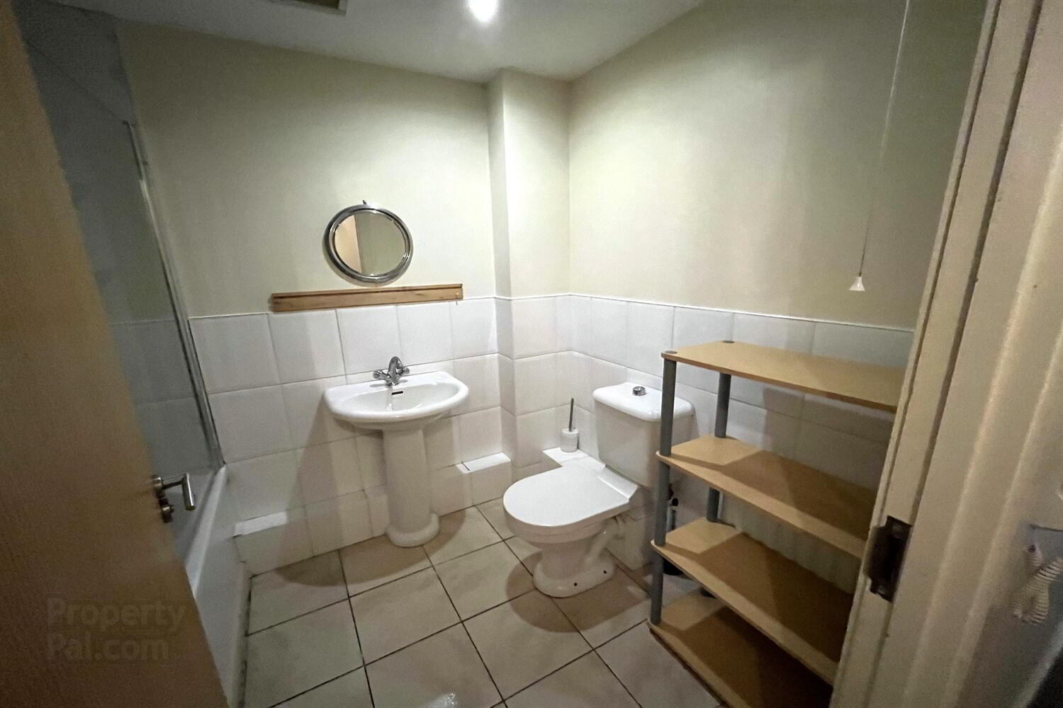 Apt 3, Shaftesbury Court 12 of 13