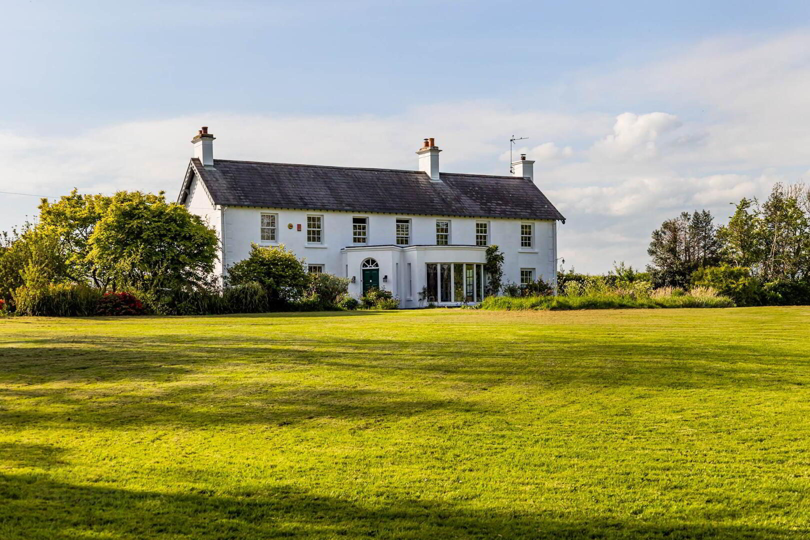Riverview House, 13 Dagger Road 1 of 32