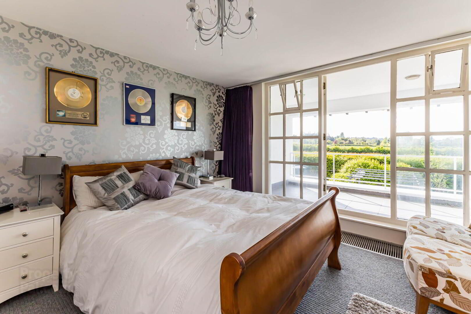 Riverview House, 13 Dagger Road 19 of 32