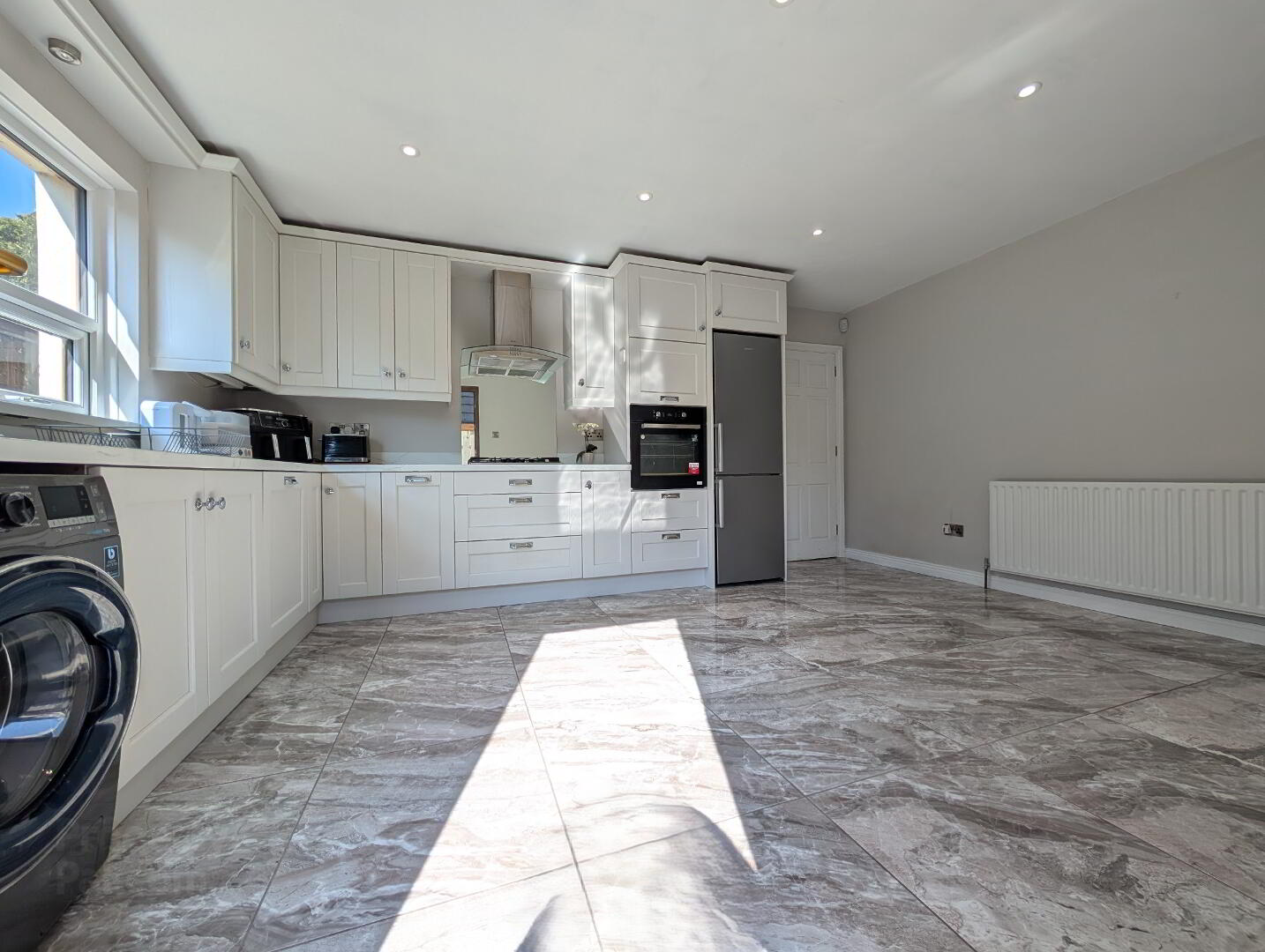 3 Tullybrannigan Crescent 7 of 21