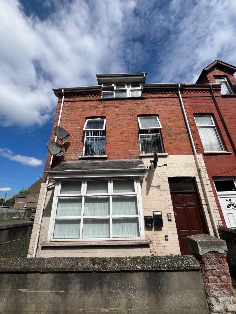 67c Waveney Road 1 of 7