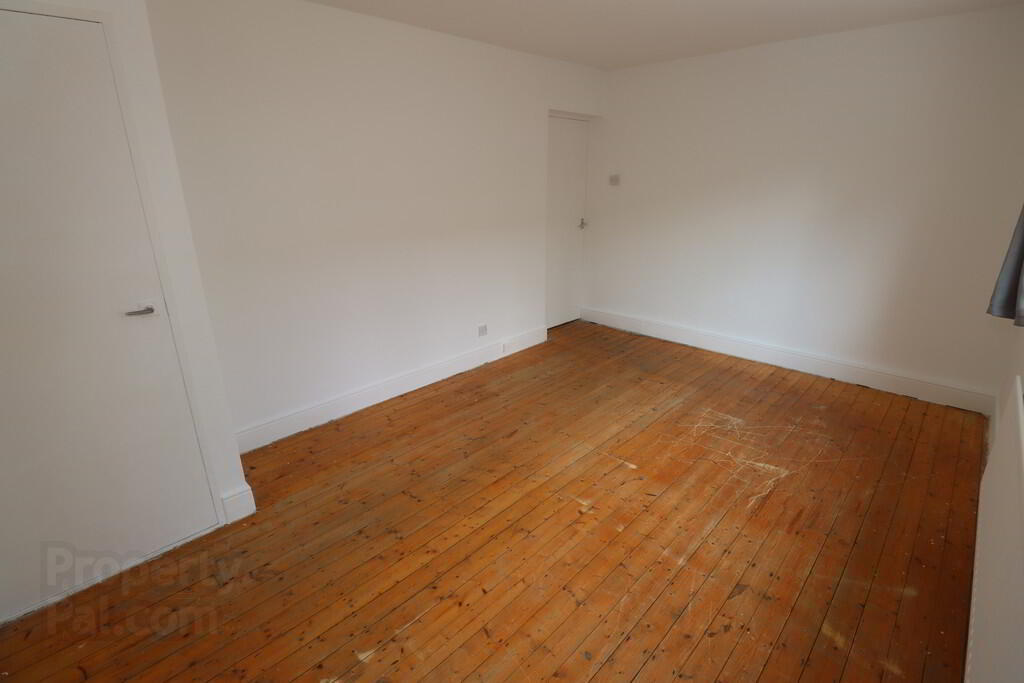 122 Annadale Flats 8 of 15