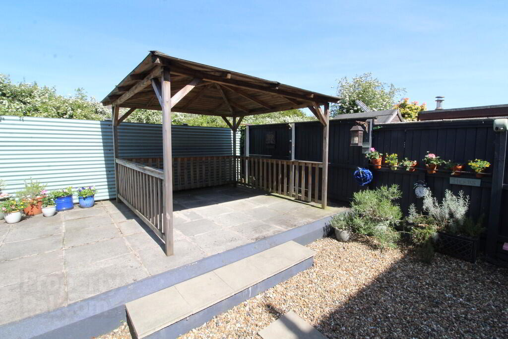 32 Lisbane Drive 18 of 19