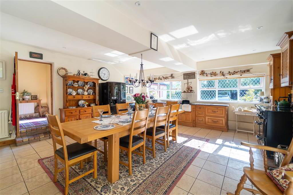 535 Belfast Road 18 of 51