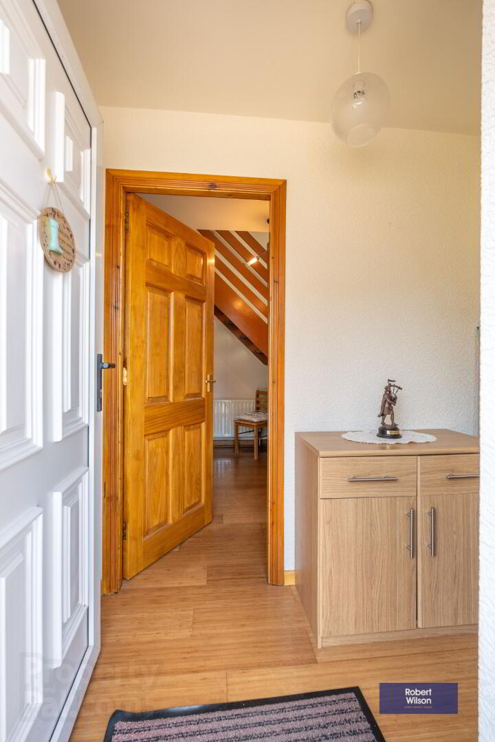 16 Marlborough Park 3 of 27