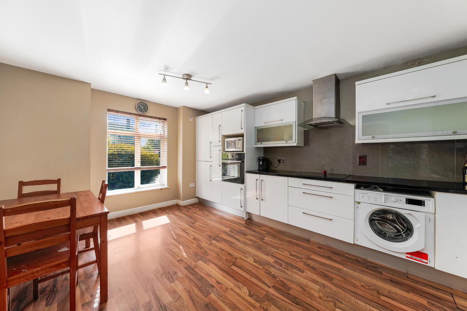 12 Seagrave Rise 6 of 29