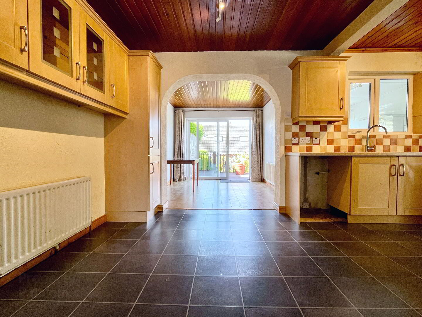 25 Kingsway Drive 12 of 32