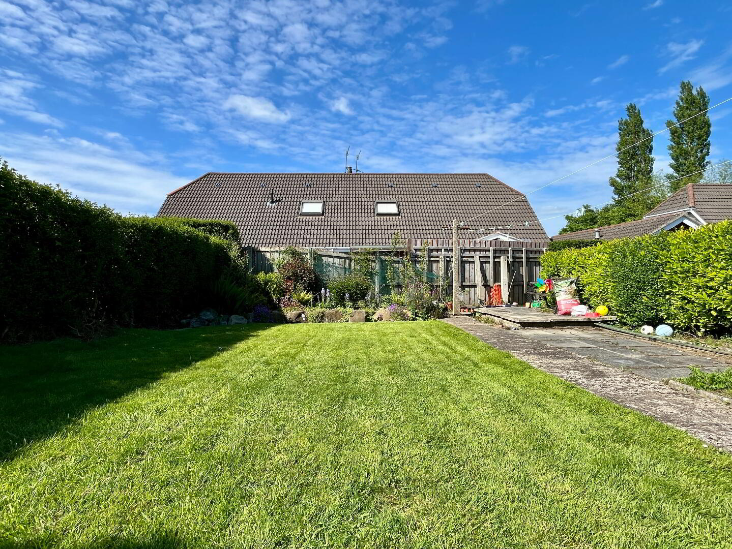 25 Kingsway Drive 32 of 32