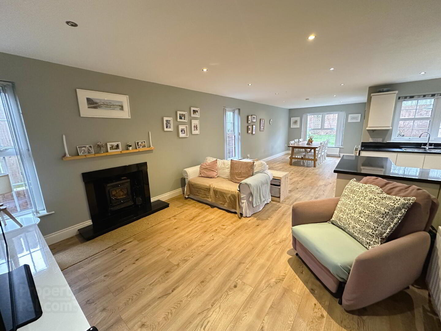 21 Scarvagh Heights 6 of 28